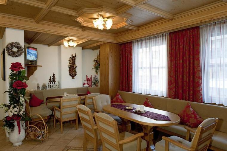 Lasalt Hotel 3*